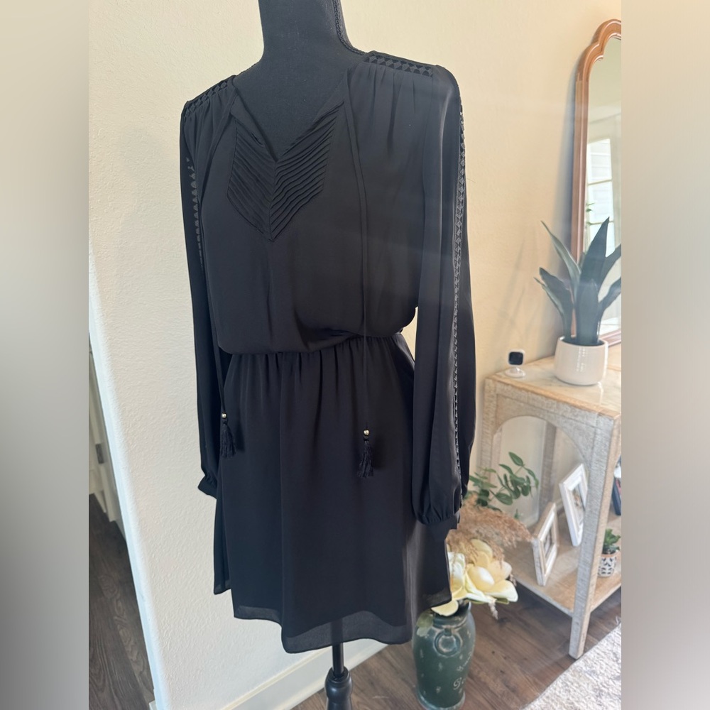 White House black market size 0 black dress
